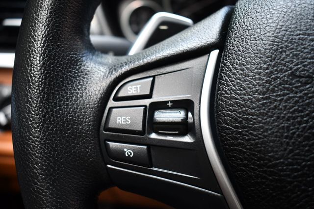 2016 BMW 3 Series 328i xDrive - 22879127 - 25