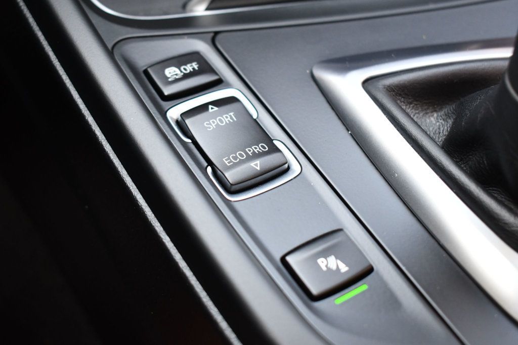 2016 Bmw 328i xDrive SA SULEV-PZEV photo 32