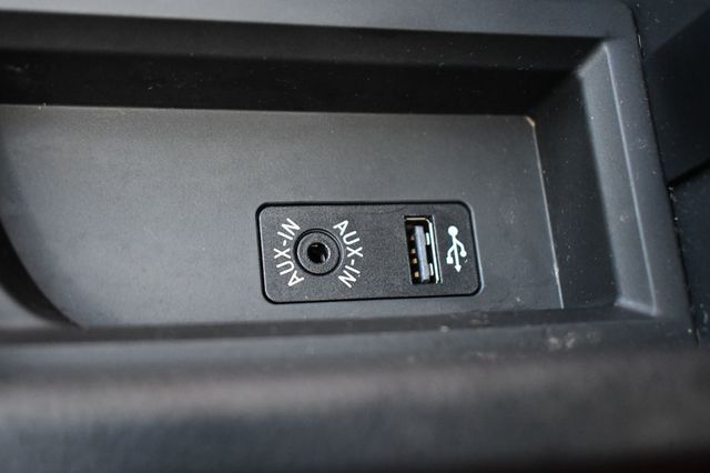 2016 BMW 3 Series 328i xDrive - 22879127 - 35