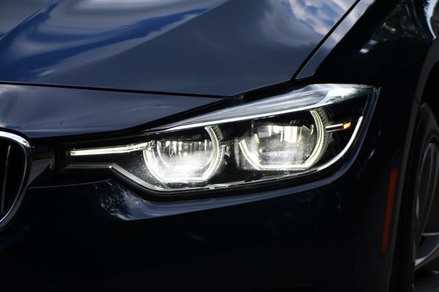 2016 BMW 3 Series 328i xDrive - 22879127 - 3