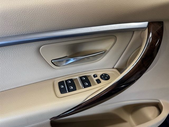 2016 BMW 3 Series 328i xDrive - 22959720 - 11