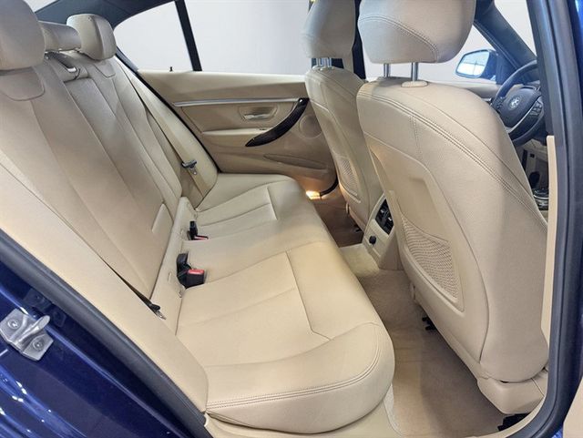 2016 BMW 3 Series 328i xDrive - 22959720 - 20