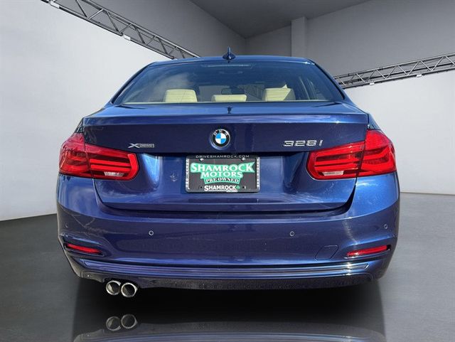 2016 BMW 3 Series 328i xDrive - 22959720 - 5