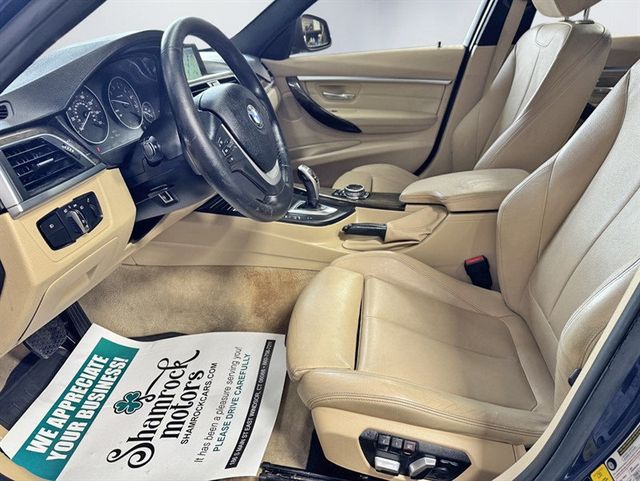 2016 BMW 3 Series 328i xDrive - 23021191 - 13