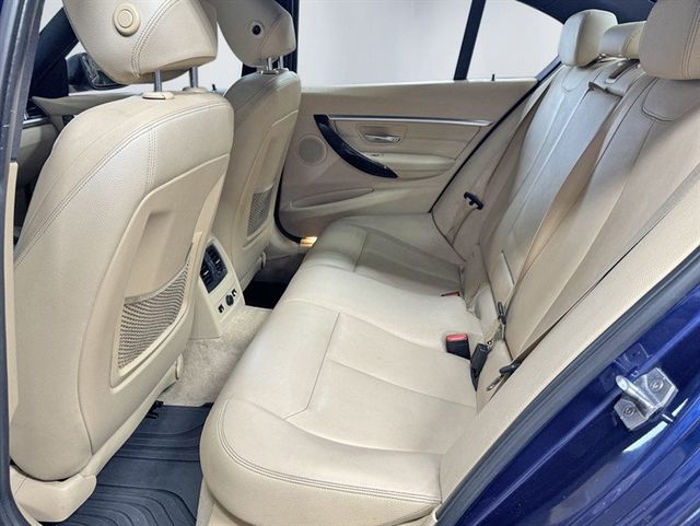 2016 BMW 3 Series 328i xDrive - 23021191 - 19