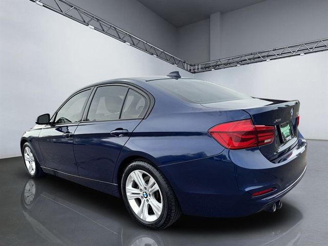 2016 BMW 3 Series 328i xDrive - 23021191 - 4