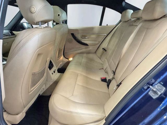 2016 BMW 3 Series 328i xDrive - 23052841 - 18