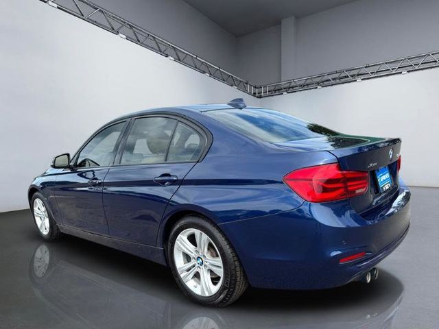 2016 BMW 3 Series 328i xDrive - 23052841 - 4