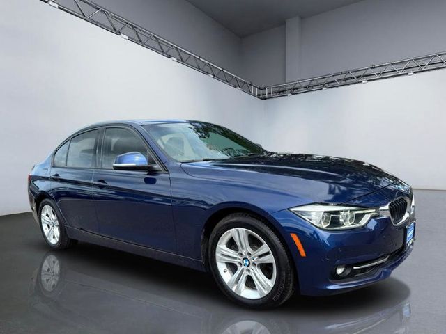 2016 BMW 3 Series 328i xDrive - 23052841 - 7