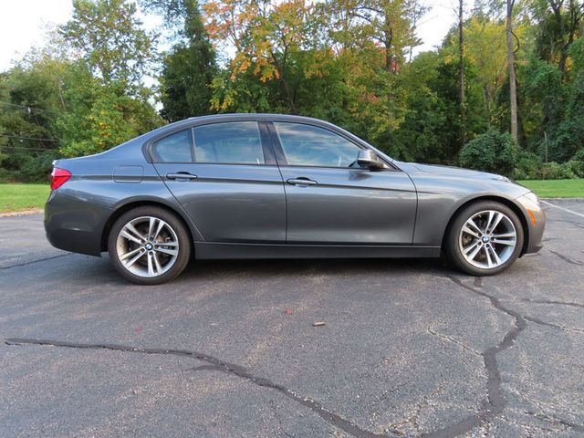 2016 BMW 3 Series 328i xDrive - 23089806 - 17