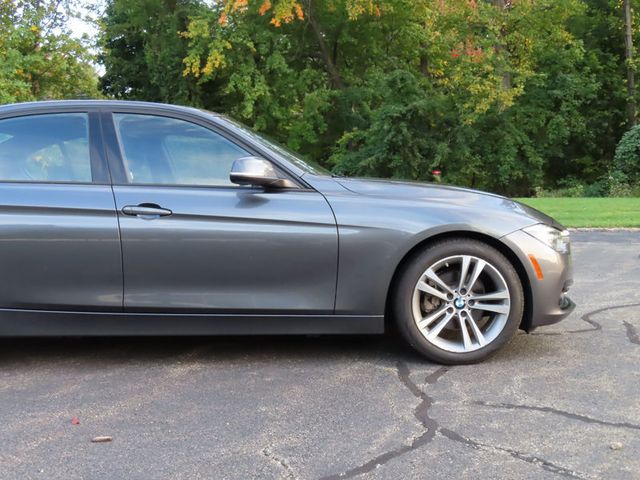 2016 BMW 3 Series 328i xDrive - 23089806 - 19