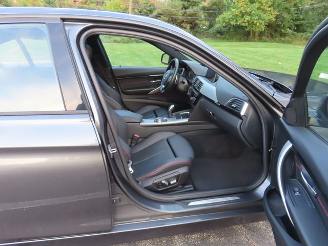 2016 BMW 3 Series 328i xDrive - 23089806 - 25