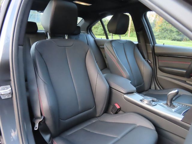 2016 BMW 3 Series 328i xDrive - 23089806 - 26