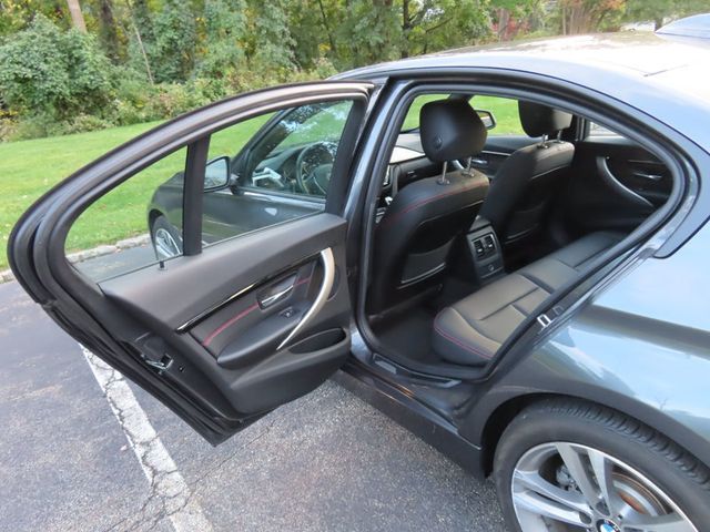 2016 BMW 3 Series 328i xDrive - 23089806 - 30