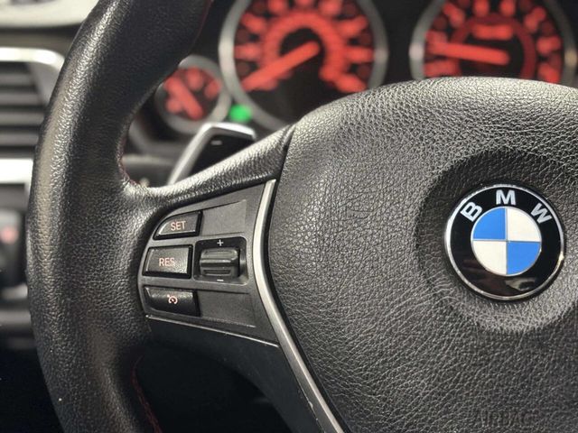 2016 BMW 3 Series 328i xDrive - 23029820 - 26