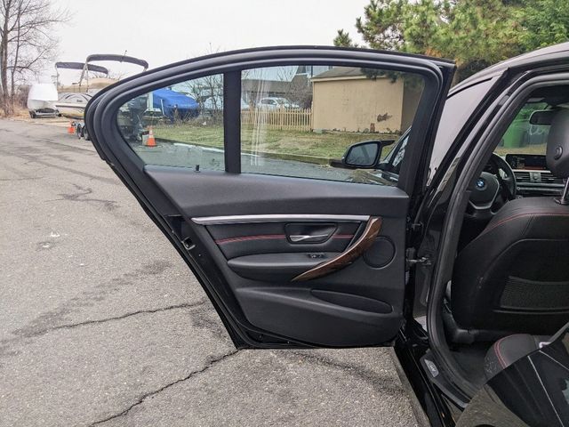 2016 BMW 3 Series 328i xDrive - 22969587 - 12