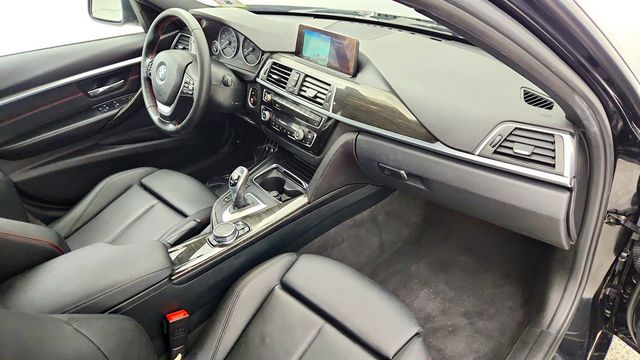2016 BMW 3 Series 328i xDrive - 23004672 - 25