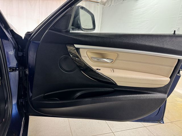 2016 BMW 3 Series 328i XDRIVE AWD - 23058845 - 17