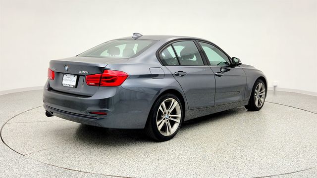2016 BMW 3 Series 328i xDrive with Moonroof, Driver Assistance Pkg & Heated Seats - 22972984 - 4