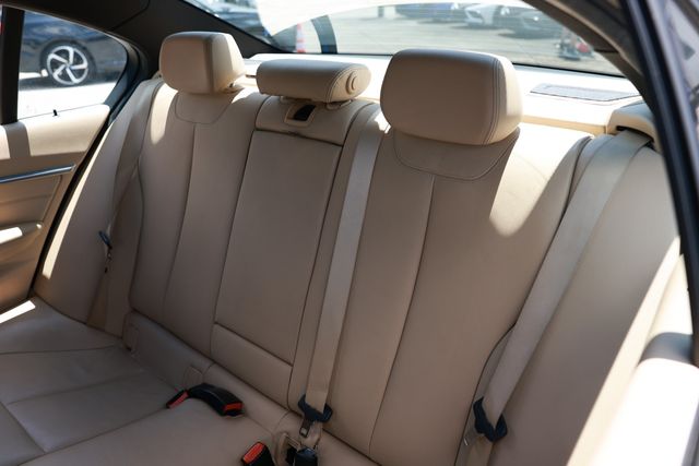 2016 BMW 3 Series 340i - 23043281 - 10