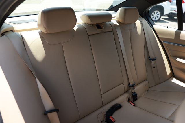 2016 BMW 3 Series 340i - 23043281 - 16