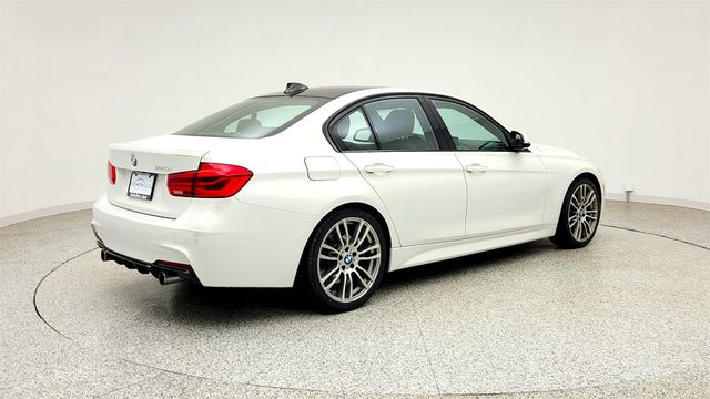 2016 BMW 3 Series 340i M Sport - 23043032 - 4