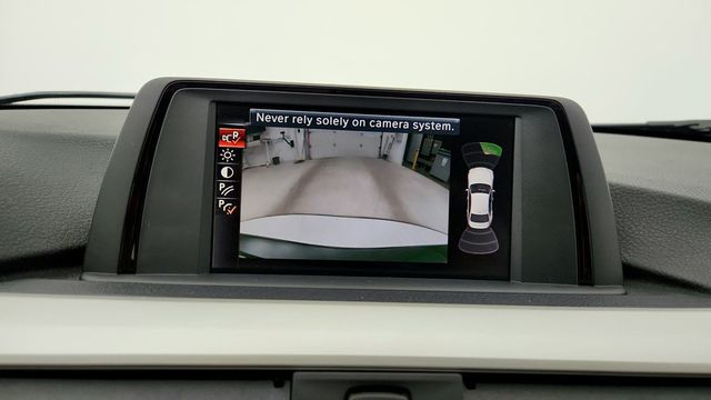 2016 BMW 3 Series 4dr Sdn 320i with Driving Assistance Package - 22952575 - 18