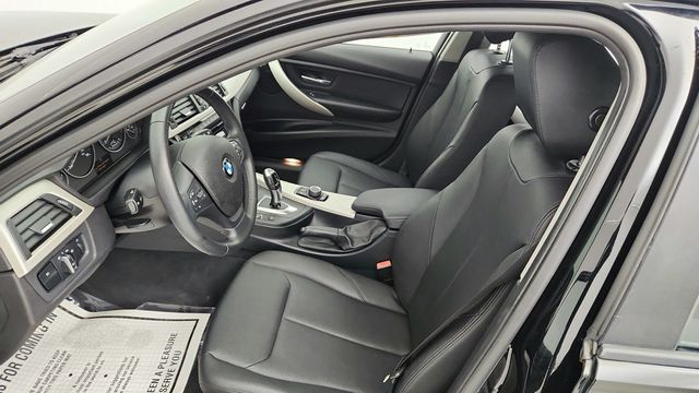 2016 BMW 3 Series 4dr Sdn 320i with Driving Assistance Package - 22952575 - 19
