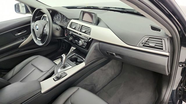 2016 BMW 3 Series 4dr Sdn 320i with Driving Assistance Package - 22952575 - 24