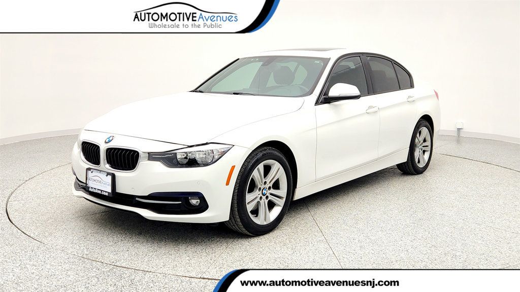2016 BMW 3 Series 4dr Sdn 328i RWD SULEV w/ Nav, Moonroof & Driver Assistance Pkg - 22967497 | Video 1