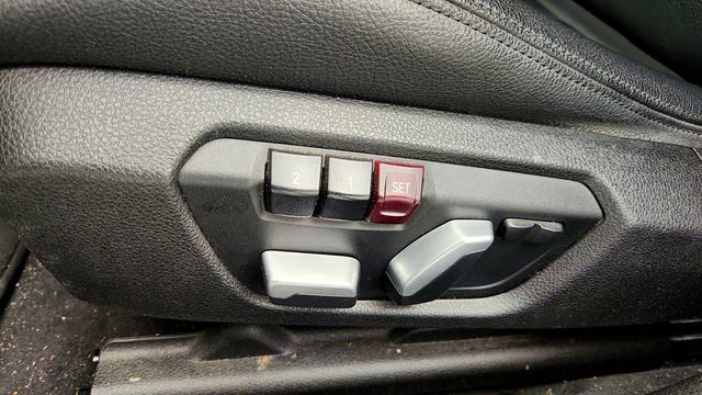 2016 BMW 3 Series 4dr Sdn 328i RWD SULEV w/ Nav, Moonroof & Driver Assistance Pkg - 22967497 - 11