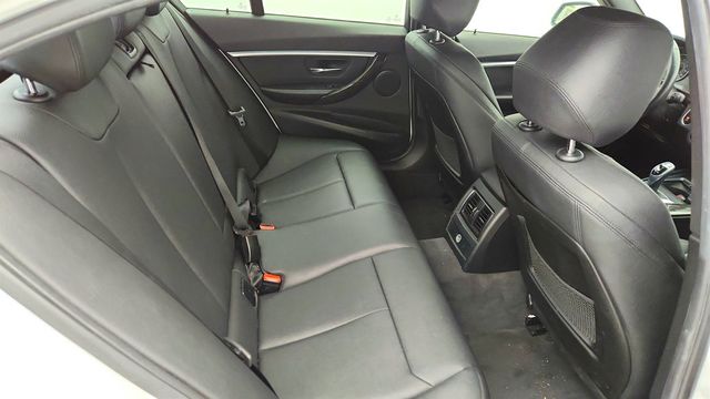 2016 BMW 3 Series 4dr Sdn 328i RWD SULEV w/ Nav, Moonroof & Driver Assistance Pkg - 22967497 - 22