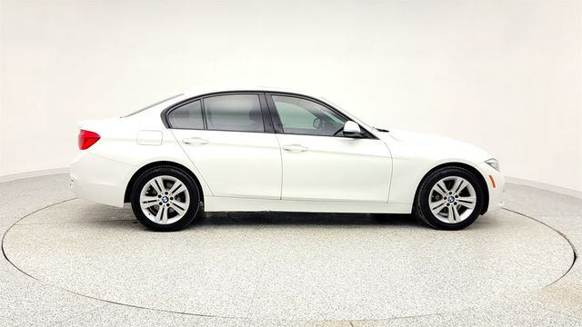 2016 BMW 3 Series 4dr Sdn 328i RWD SULEV w/ Nav, Moonroof & Driver Assistance Pkg - 22967497 - 3