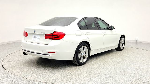 2016 BMW 3 Series 4dr Sdn 328i RWD SULEV w/ Nav, Moonroof & Driver Assistance Pkg - 22967497 - 4