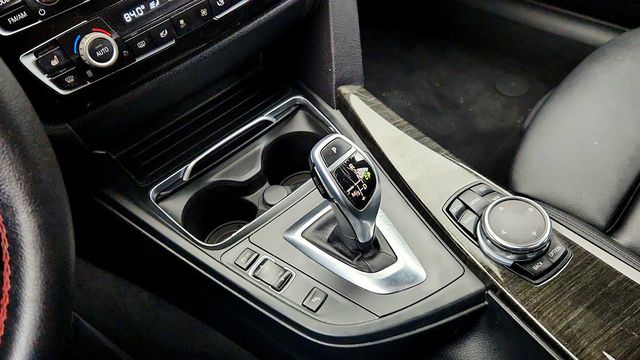 2016 BMW 3 Series 4dr Sdn 328i xDrive AWD SULEV w/ Navigation System & Moonroof - 23004672 - 16