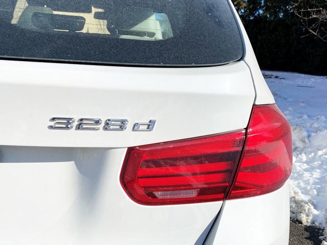 2016 BMW 3 Series DIESEL WAGON / W SPORT  - 22971469 - 4