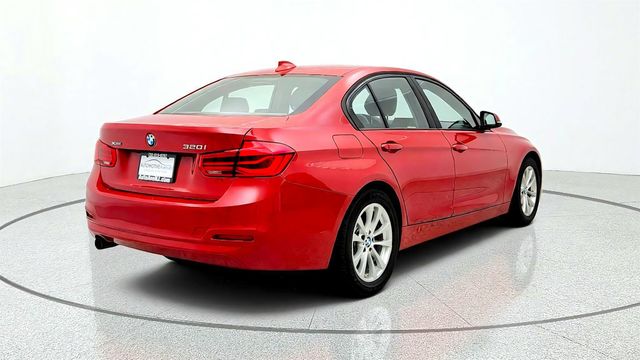 2016 BMW 3 Series Sdn 320i xDrive AWD w/ Premium Pkg & Heated Seats - 23071353 - 4