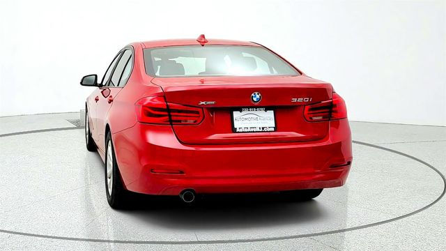 2016 BMW 3 Series Sdn 320i xDrive AWD w/ Premium Pkg & Heated Seats - 23071353 - 5