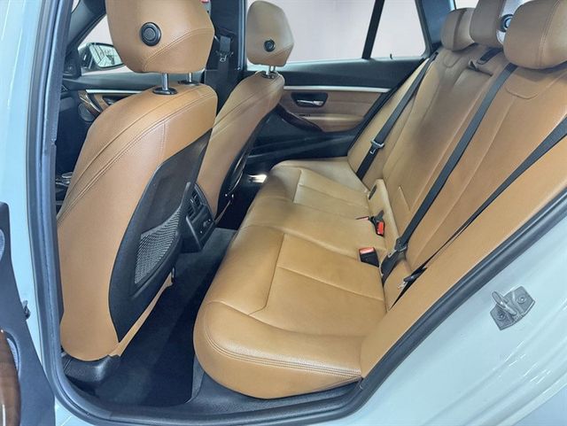 2016 BMW 3 Series Sports 328i xDrive - 22959719 - 18