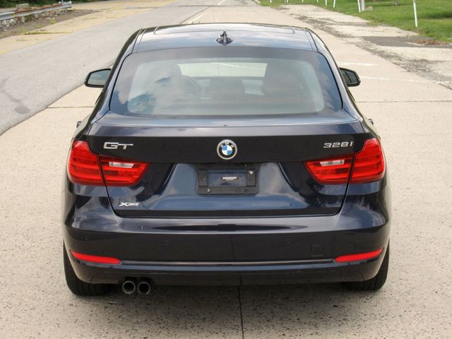 2016 BMW 3 Series Gran Turismo 328i xDrive Gran Turismo - 22893531 - 13
