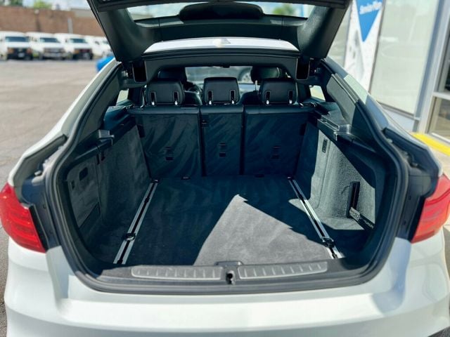 2016 BMW 3 Series Gran Turismo 328i xDrive Gran Turismo - 22901567 - 6