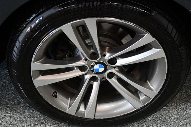 2016 BMW 3 Series Gran Turismo 328i xDrive Gran Turismo - 23062645 - 19