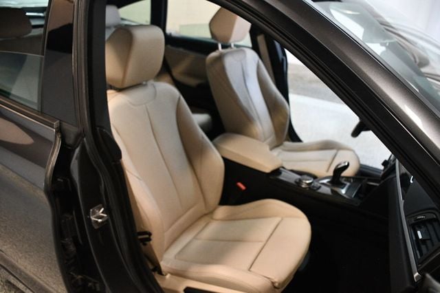 2016 BMW 3 Series Gran Turismo 328i xDrive Gran Turismo - 23062645 - 31