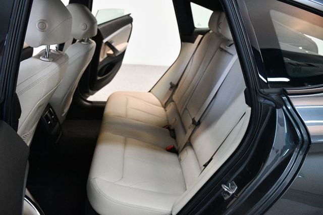 2016 BMW 3 Series Gran Turismo 328i xDrive Gran Turismo - 23062645 - 33