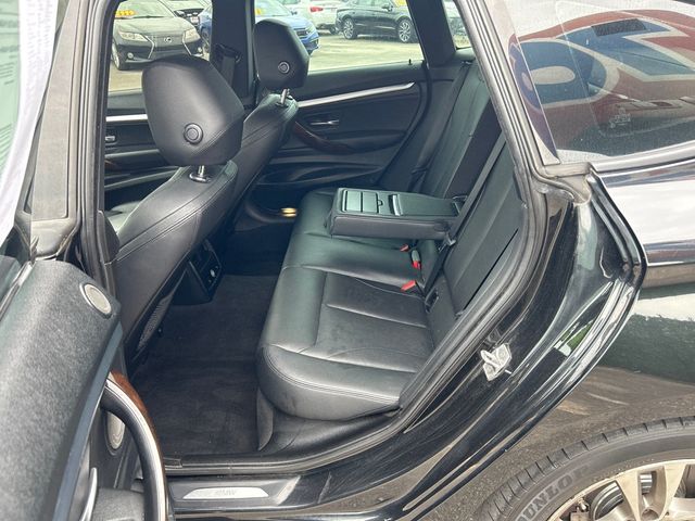 2016 BMW 3 Series Gran Turismo 335i xDrive Gran Turismo - 23041330 - 6