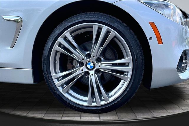 2016 BMW 4 Series 428i xDrive - 23050716 - 32