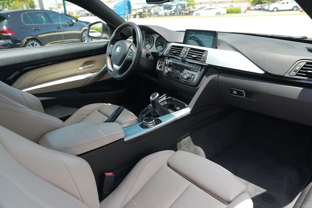 2016 BMW 4 Series 435i xDrive - 23044575 - 16