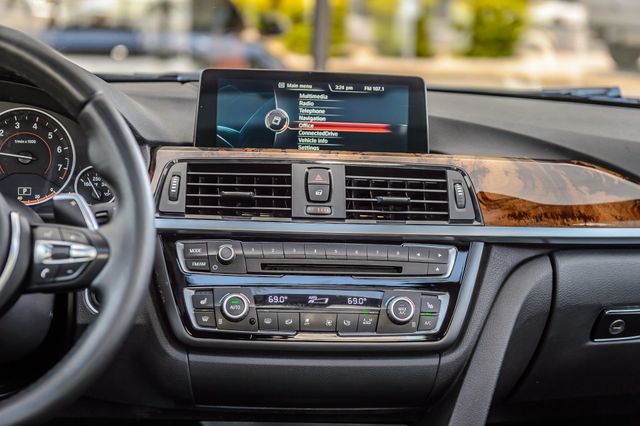 2016 BMW 4 Series 435i xDRIVE - BLACK ON BLACK - MOONROOF - BLUETOOTH - MUST SEE - 23049749 - 26