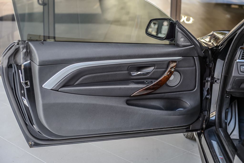 2016 BMW 4 Series 435i xDRIVE - BLACK ON BLACK - MOONROOF - BLUETOOTH - MUST SEE - 23049749 - 41