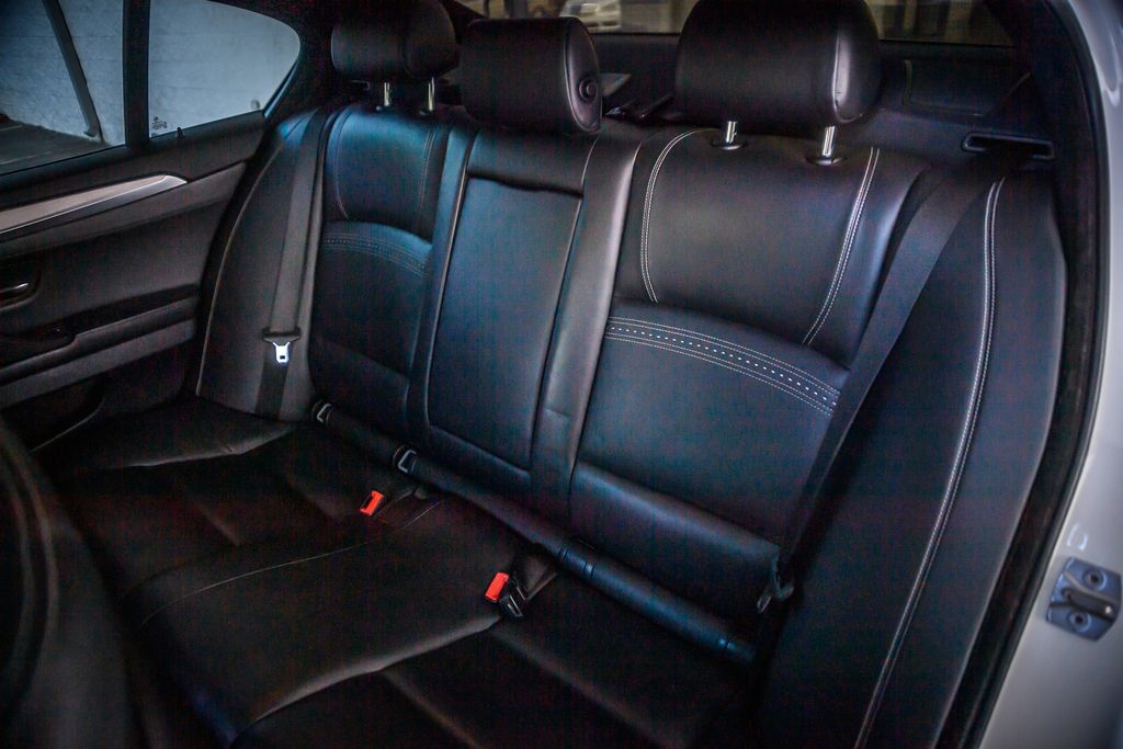 2016 BMW 5 Series 16 BMW 535i xDRIVE - M SPORT - NAV - BACKUP CAM - BLUETOOTH  - 22994313 - 36